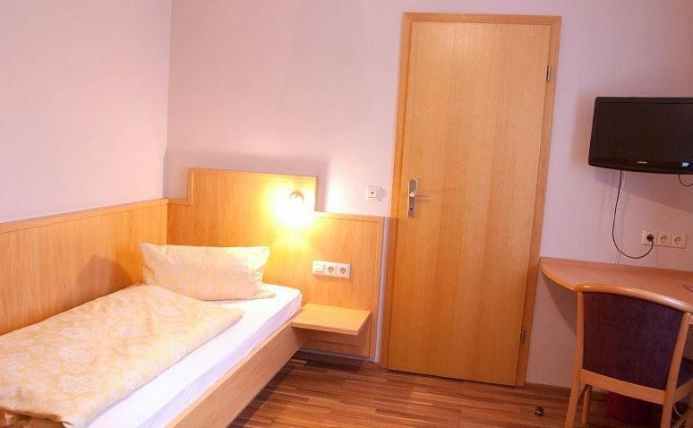 Hotel Restaurant Buergerstuben Altenstadt  Room photo